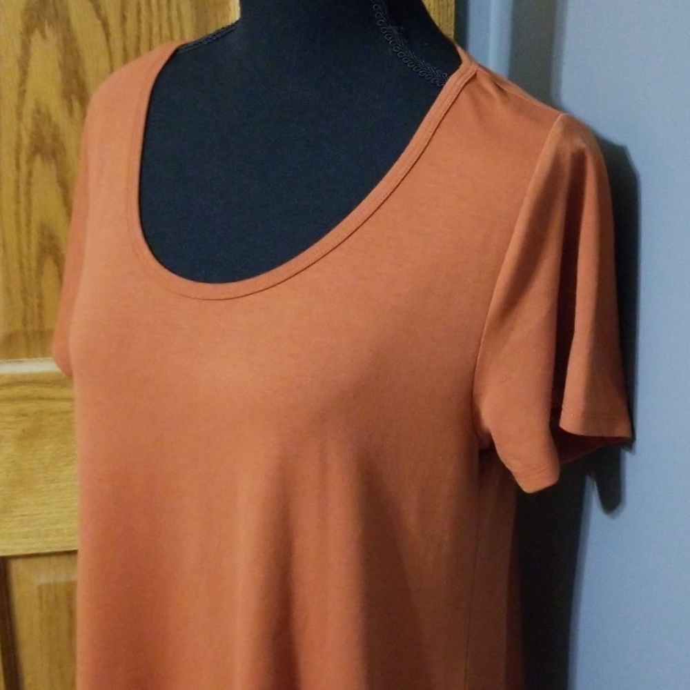 LuLaRoe Classic Pumpkin Orange Tee